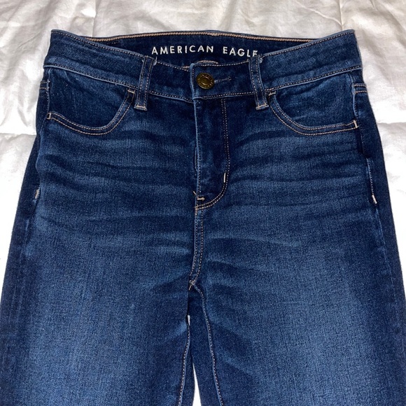 AMERICAN EAGLE JEANS GREAT CONDITION - Picture 1 of 3